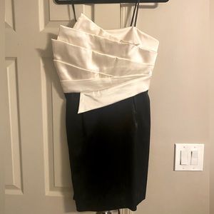Laundry by Shelli Segal cocktail dress